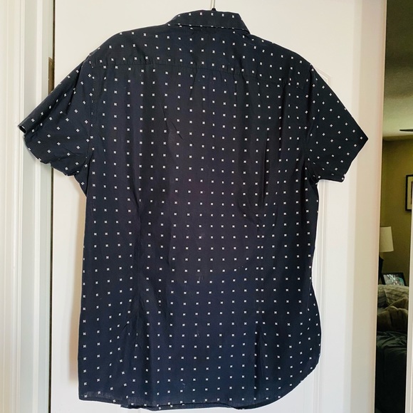 Lot of 2 button down shirts Reaction Kenneth Cole and Eight Avenue size L - Picture 6 of 7